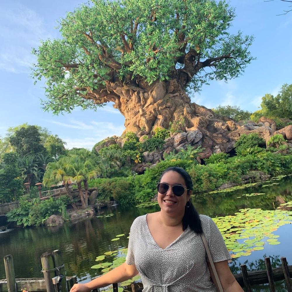 Meet your Posher, Alicia